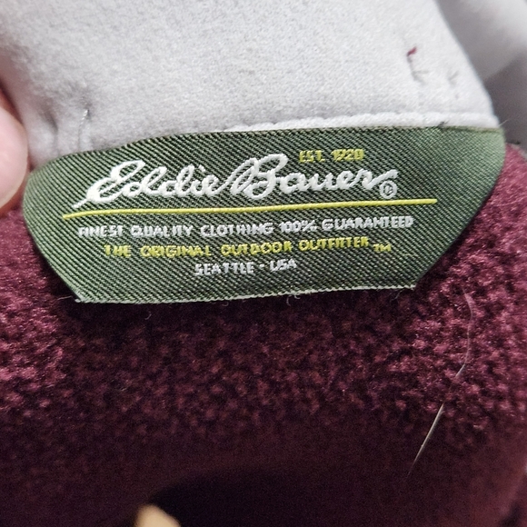 Eddie Bauer Maroon Vest with Light Gray Details - Picture 3 of 4